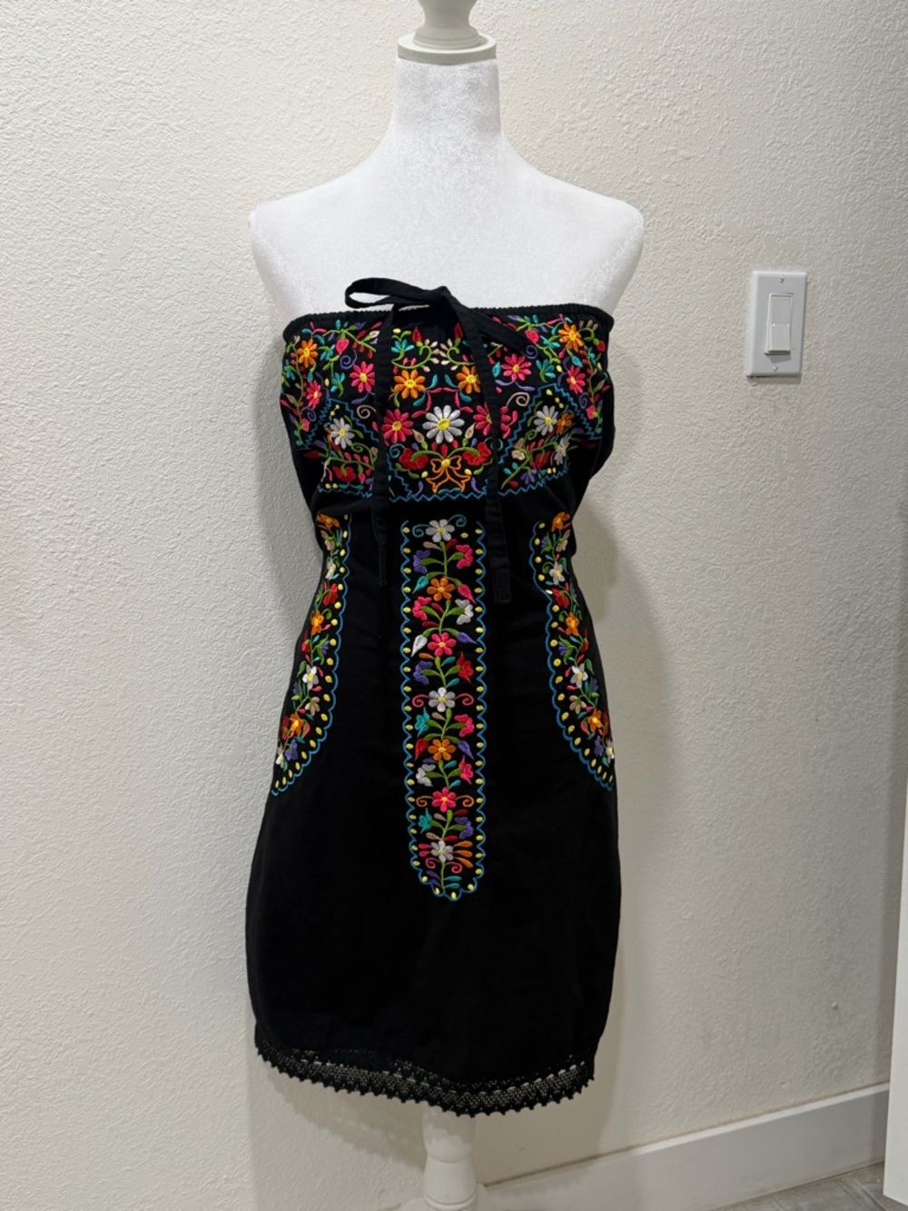 Black Strapless Embroidered Floral Mini Dress